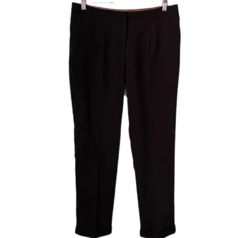 Forever21 Classic Black Trousers in Size Large